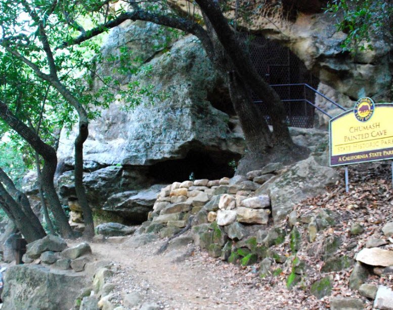 Chumash Painted Cave State Historic Park, California, USA